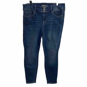 Torrid Super Soft Jegging High Rise Stretch Denim Jeans Womens 16S Short 36 x 27